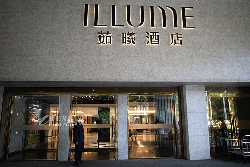 近小巨蛋的隱藏版吃到飽餐廳,午餐晚餐只要1080元就能吃到飽,螃蟹、烤鴨、牛排、披薩吃免驚 近小巨蛋的隱藏版吃到飽餐廳,午餐晚餐只要1080元就能吃到飽,螃蟹、烤鴨、牛排、披薩吃免驚