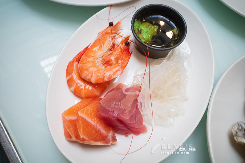 近小巨蛋的隱藏版吃到飽餐廳,午餐晚餐只要1080元就能吃到飽,螃蟹、烤鴨、牛排、披薩吃免驚 近小巨蛋的隱藏版吃到飽餐廳,午餐晚餐只要1080元就能吃到飽,螃蟹、烤鴨、牛排、披薩吃免驚