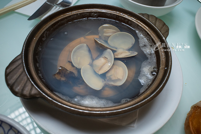 近小巨蛋的隱藏版吃到飽餐廳,午餐晚餐只要1080元就能吃到飽,螃蟹、烤鴨、牛排、披薩吃免驚 近小巨蛋的隱藏版吃到飽餐廳,午餐晚餐只要1080元就能吃到飽,螃蟹、烤鴨、牛排、披薩吃免驚