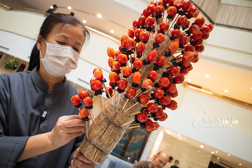 近小巨蛋的隱藏版吃到飽餐廳,午餐晚餐只要1080元就能吃到飽,螃蟹、烤鴨、牛排、披薩吃免驚 近小巨蛋的隱藏版吃到飽餐廳,午餐晚餐只要1080元就能吃到飽,螃蟹、烤鴨、牛排、披薩吃免驚