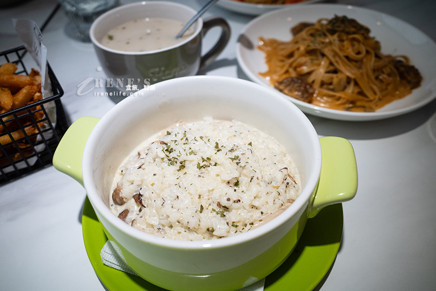從桃園北上展店的Monday蔬食料理，炸蝦口感好像炸魚超擬葷，沒有肉一樣好吃的蔬食餐廳