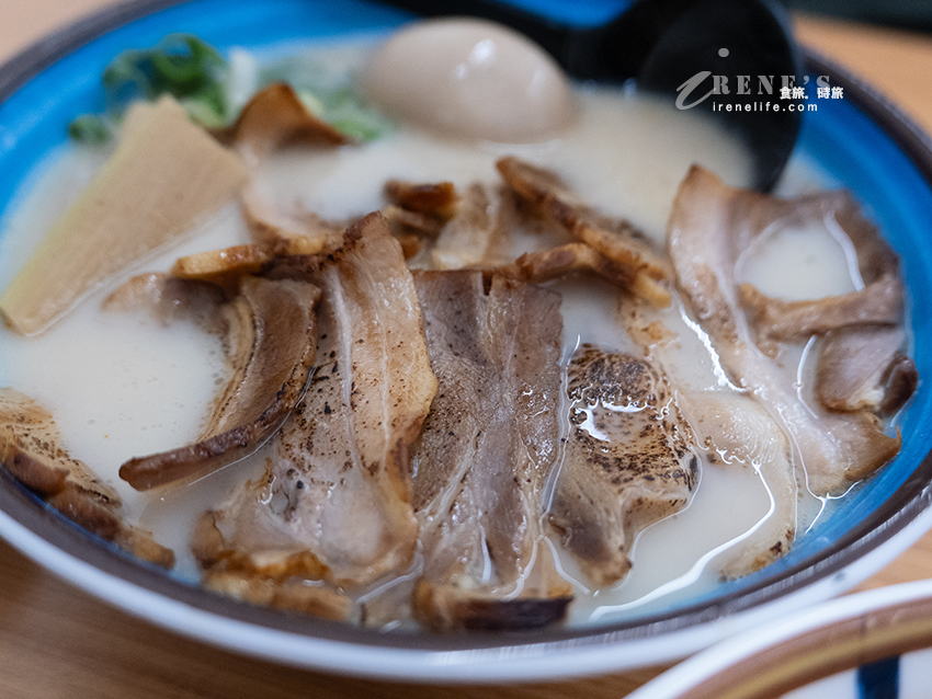 無限續麵的拉麵最便宜只要155元，甜品30元吃到飽，新開幕還送一碟小菜