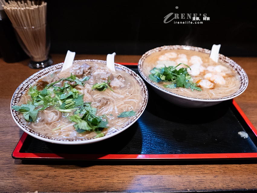捷運台北橋站巷弄裡很有日式氛圍的章魚燒專賣店，另有大腸麵線、鮮蝦麵線