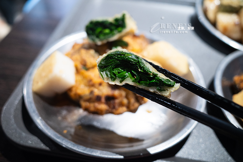 從攤販變店面的迪化街人氣古早味蚵嗲，全都銅板價，蚵仔超大超肥美