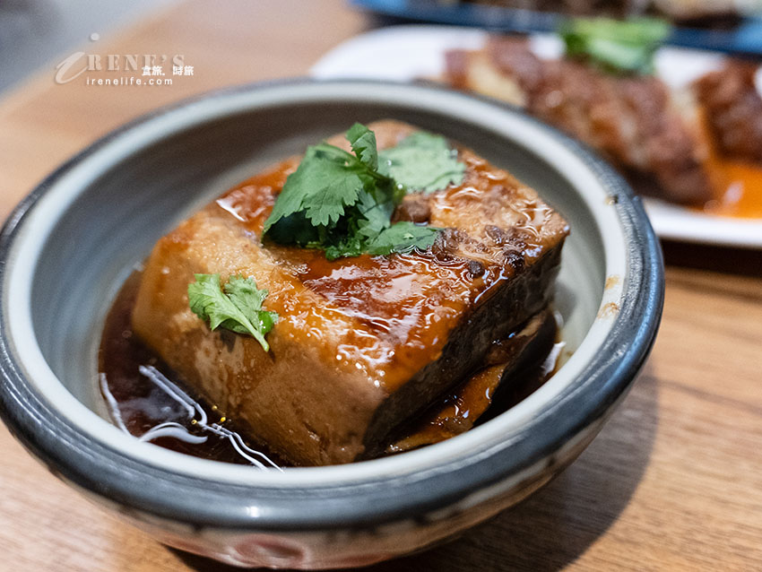 大溪老街排隊文青麵店，滷汁顏色超誘人，紅油抄手搭配獨門辣醬香中帶辣十分過癮