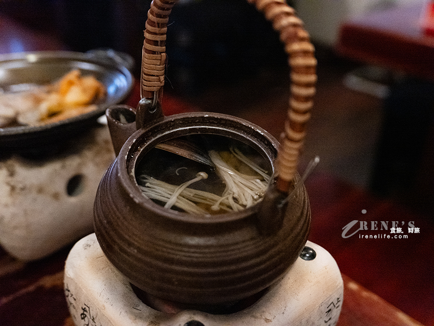 三十三間堂的姊妹品牌，豐盛的商業午餐299元就能享有，精緻的懷石料理只要699元！