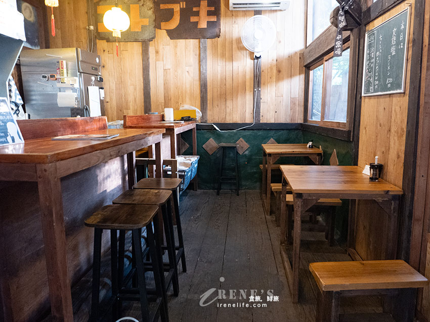 沖繩國際通巷弄內隱藏版的日式早餐，像回家般的溫馨，旅の終わりの朝ごはん