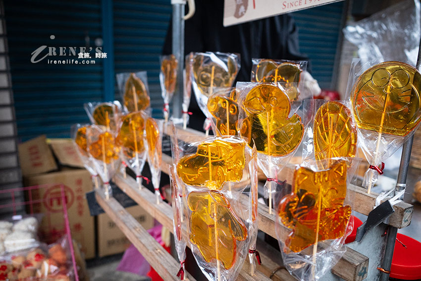 大稻埕隱藏人氣古早味點心，現拉麥芽糖好吃不黏牙，花生粉+梅子粉香而不甜膩，假日排隊人潮沒斷過