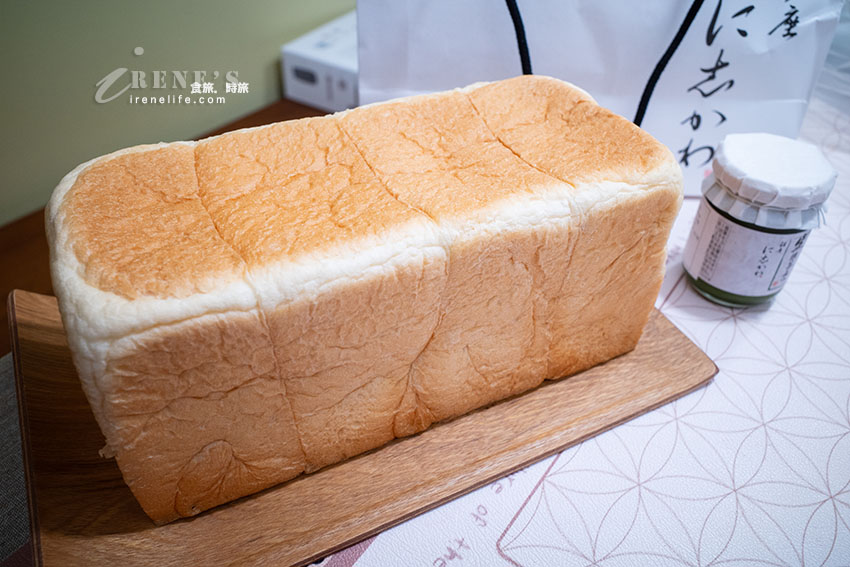 日本好吃生吐司銀座仁志川來台灣囉！每個月都有限定的創意口味「月初旬吐司」