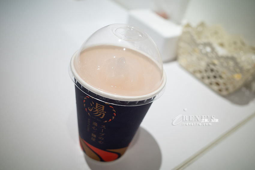 為外帶而生的多吃法拌湯麵，用日本知名的茅乃舍當基底高湯，湯濃麵可口