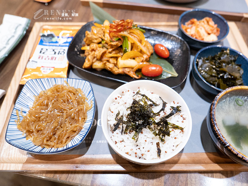 桃園環球A19餐廳|個人的韓式定食小食堂,最便宜的餐只要268元,也有素食餐 桃園環球A19餐廳|個人的韓式定食小食堂,最便宜的餐只要268元,也有素食餐