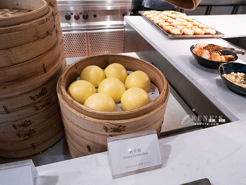 路易莎旗下新品牌，青焰炭火熟成牛排的自助吧比主餐還優秀，路易莎咖啡喝到飽