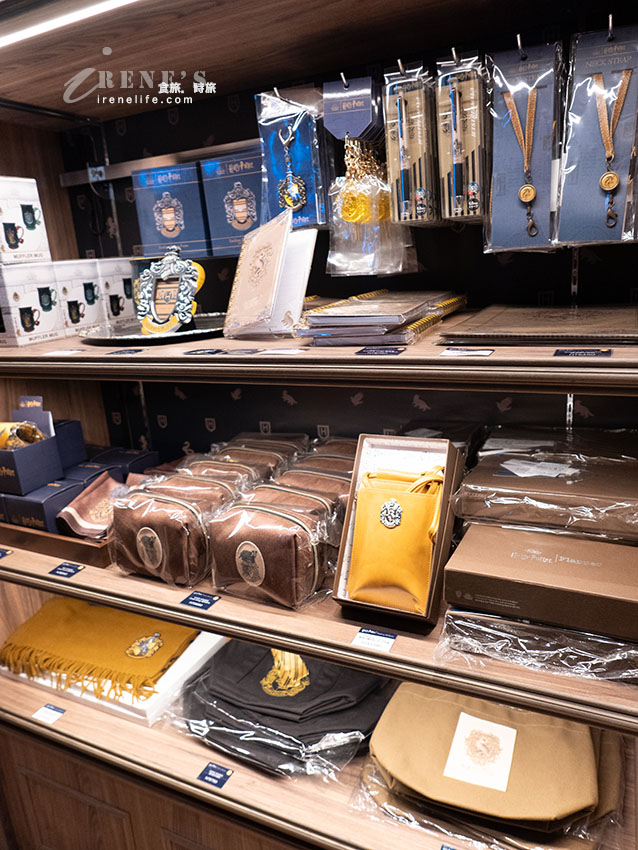 台灣首間哈利波特周邊專賣店插旗南港lalaport！沉浸魔法世界得先領整理券