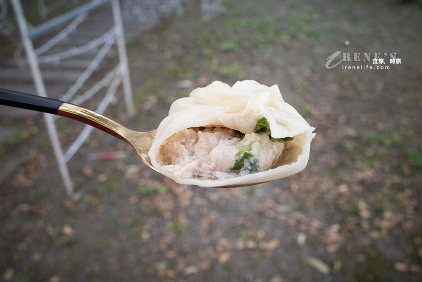 頭城老街推薦美食｜皮薄肉汁多且蔥香濃郁的小籠包，不用再執著於正常鮮肉小籠包了
