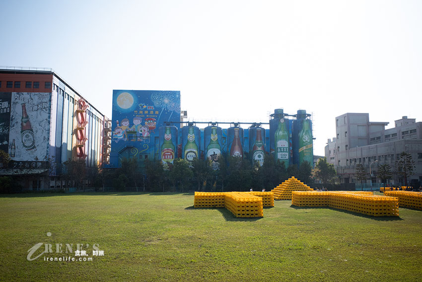 免門票還有免費停車場,大片草皮的啤酒公園好拍好溜孩,商品部也好好買,滿額送啤酒 免門票還有免費停車場,大片草皮的啤酒公園好拍好溜孩,商品部也好好買,滿額送啤酒
