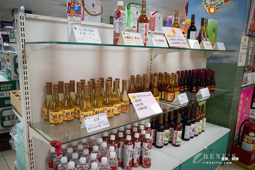 免門票還有免費停車場,大片草皮的啤酒公園好拍好溜孩,商品部也好好買,滿額送啤酒 免門票還有免費停車場,大片草皮的啤酒公園好拍好溜孩,商品部也好好買,滿額送啤酒