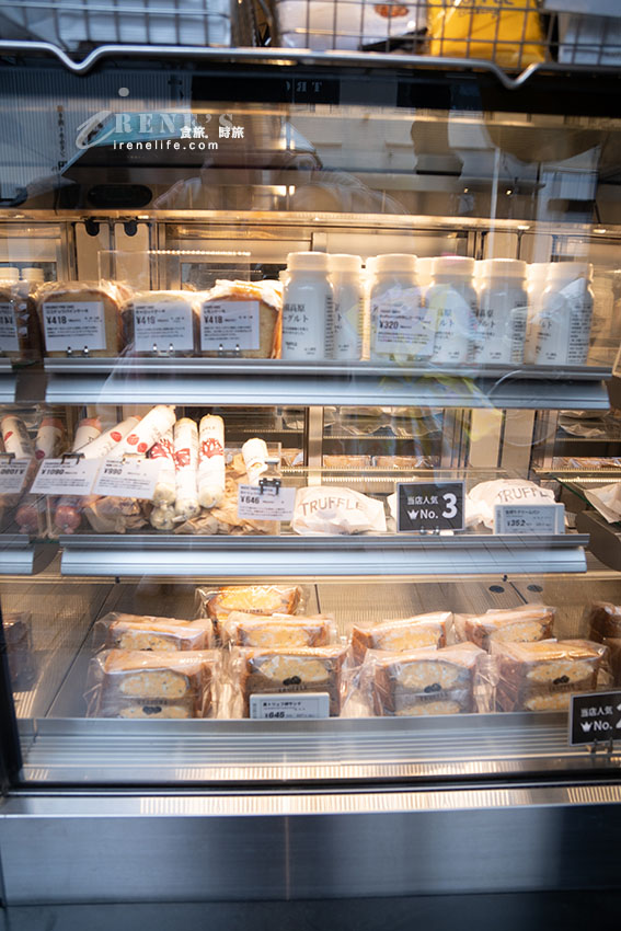 跟著木村拓哉吃麵包，三軒茶屋必買TruffleBAKERY，白松露鹽奶油捲人氣NO1