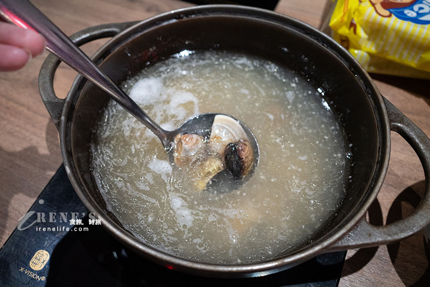王品集團旗下台式平價小火鍋,蔬菜吧、飲料、霜淇淋、雞油飯無限供應吃到飽 王品集團旗下台式平價小火鍋,蔬菜吧、飲料、霜淇淋、雞油飯無限供應吃到飽