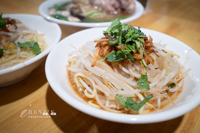 三重商工美食|奢華蝦仁滷肉飯、腿庫飯、香菇蒜頭雞湯,什麼都要就來份「都想吃套餐」 三重商工美食|奢華蝦仁滷肉飯、腿庫飯、香菇蒜頭雞湯,什麼都要就來份「都想吃套餐」