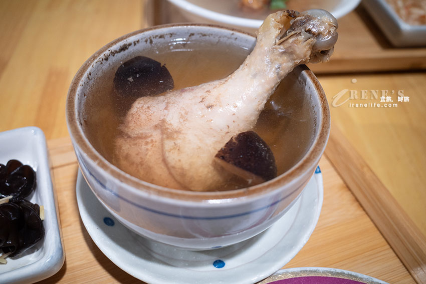 蒜頭雞湯