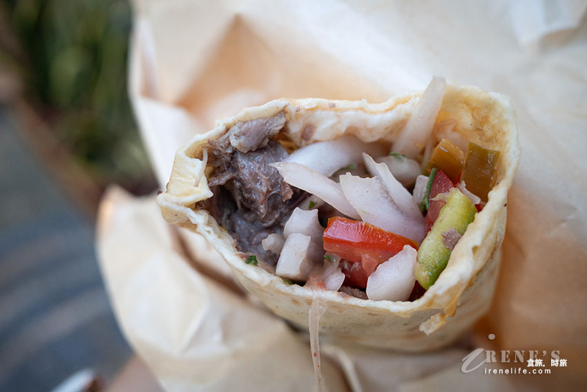 即時熱門文章：近林口三井outlet的隱藏版美食，土耳其爸爸的道地烤肉捲餅，很大一捲肉超多