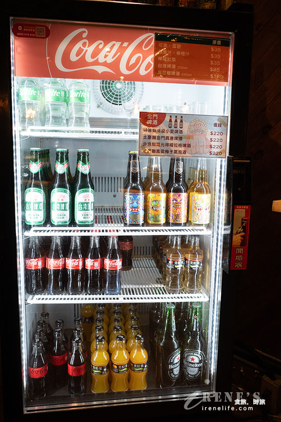 就像闖入實驗室的網美火鍋店,用餐環境舒適,餐點不貴有特色,11歲以下低消100元 就像闖入實驗室的網美火鍋店,用餐環境舒適,餐點不貴有特色,11歲以下低消100元