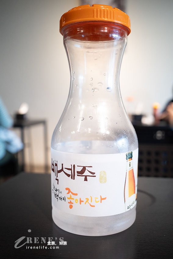 韓國女婿掌廚的道地韓式料理,飯捲、鍋物、拉麵、年糕,兩樣小菜可再續 韓國女婿掌廚的道地韓式料理,飯捲、鍋物、拉麵、年糕,兩樣小菜可再續