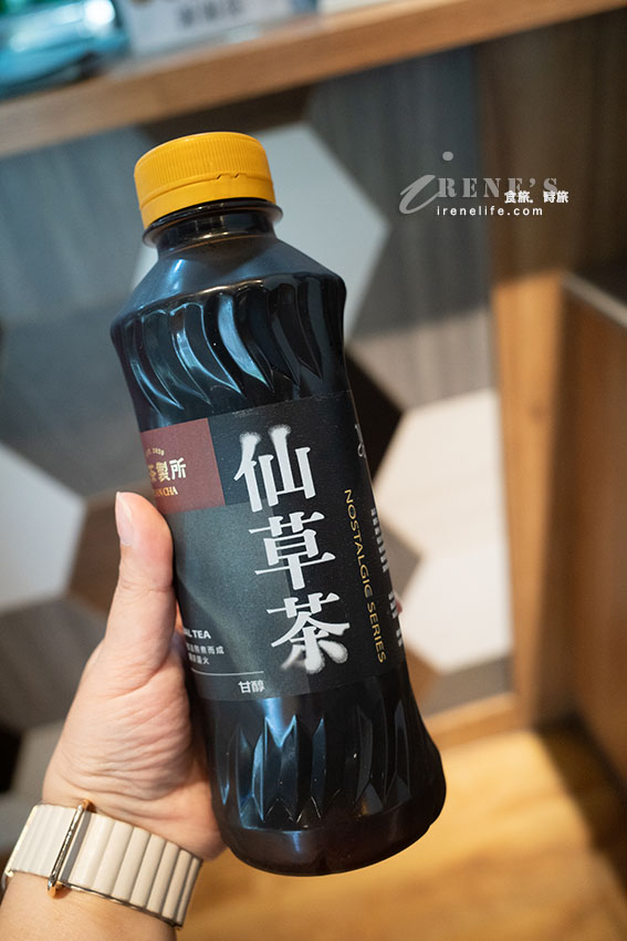 超澎拜海鮮米粉湯,手切魯肉飯也超讚,加上鮭魚卵更奢華,旁邊就有收費停車場 超澎拜海鮮米粉湯,手切魯肉飯也超讚,加上鮭魚卵更奢華,旁邊就有收費停車場