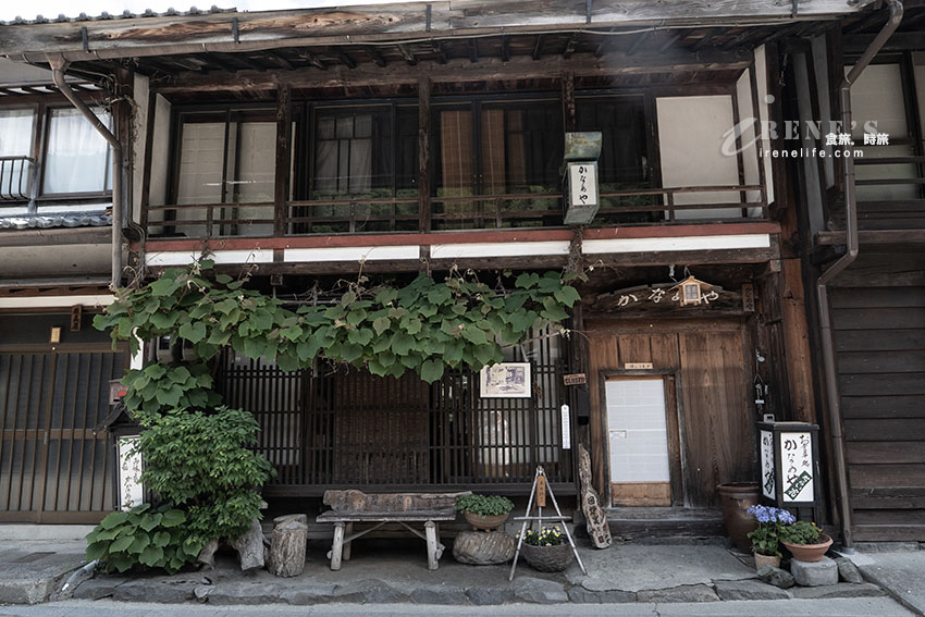 走入江戶時代氛圍的驛站,綿延的老街充斥年代感,曾是連接東京和京都的宿場 走入江戶時代氛圍的驛站,綿延的老街充斥年代感,曾是連接東京和京都的宿場