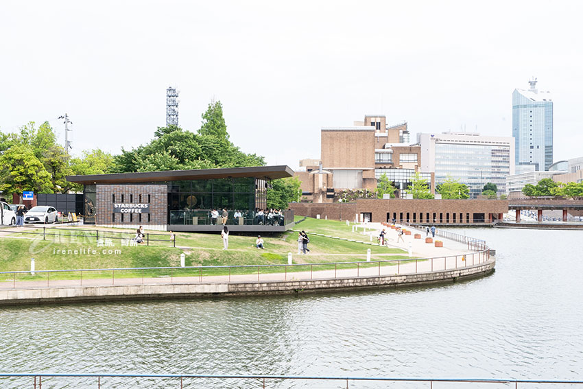 世界最美的星巴克STARBUCKS就在富山環水公園!春天被櫻花包圍的景色更是美到爆 世界最美的星巴克STARBUCKS就在富山環水公園!春天被櫻花包圍的景色更是美到爆