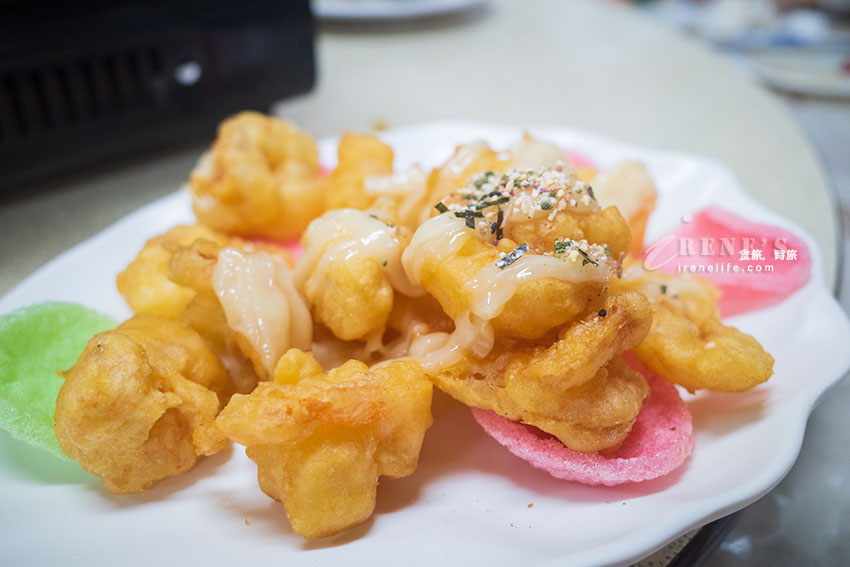生意好到爆的江子翠熱炒海鮮店,點一大桌還打包外帶才3000元,根本兩人份的什錦湯麵100元 生意好到爆的江子翠熱炒海鮮店,點一大桌還打包外帶才3000元,根本兩人份的什錦湯麵100元