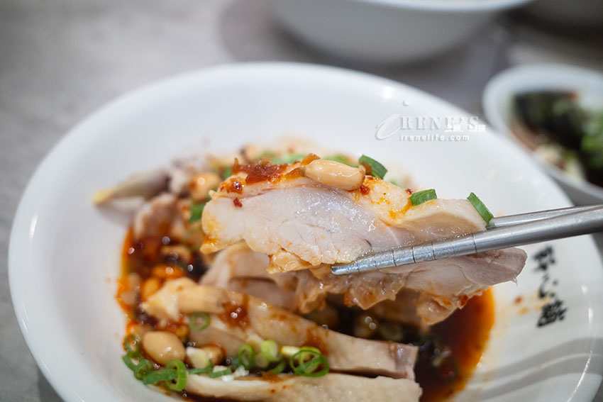 新莊平替版鼎泰豐,排骨炒飯、紅油抄手、擔擔麵等經典麵食,餐館乾淨舒適 新莊平替版鼎泰豐,排骨炒飯、紅油抄手、擔擔麵等經典麵食,餐館乾淨舒適