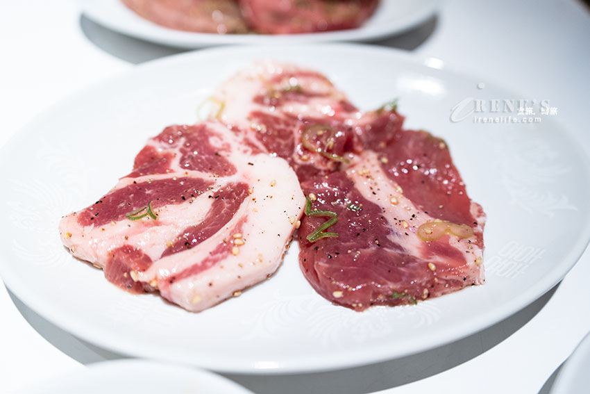 盛岡必吃美食,冷麵配燒肉!盛岡車站前人氣超夯餐廳,從二樓一路排到一樓人行道 盛岡必吃美食,冷麵配燒肉!盛岡車站前人氣超夯餐廳,從二樓一路排到一樓人行道