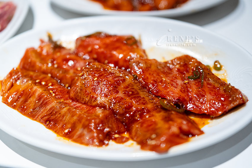 盛岡必吃美食,冷麵配燒肉!盛岡車站前人氣超夯餐廳,從二樓一路排到一樓人行道 盛岡必吃美食,冷麵配燒肉!盛岡車站前人氣超夯餐廳,從二樓一路排到一樓人行道
