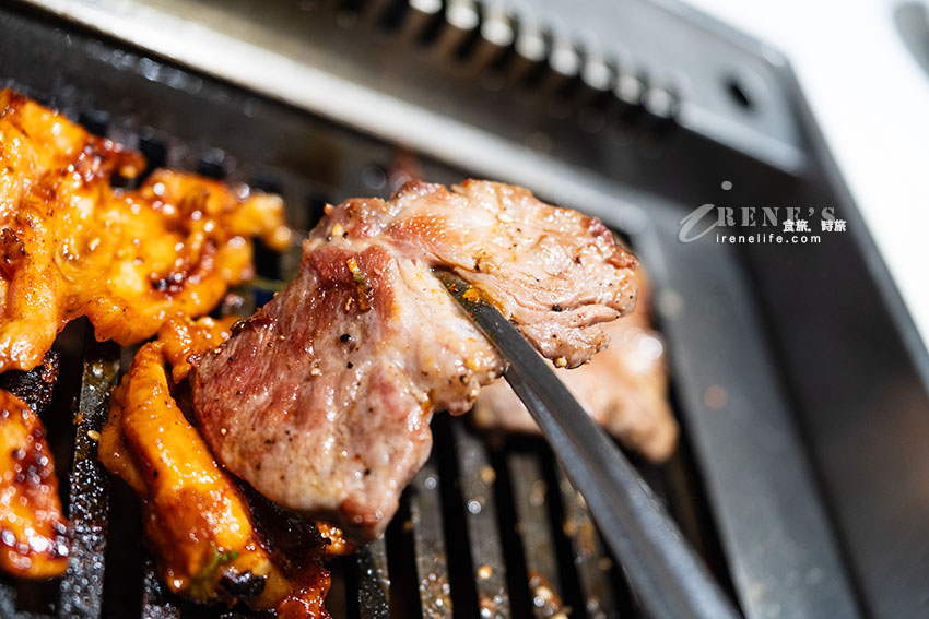 盛岡必吃美食,冷麵配燒肉!盛岡車站前人氣超夯餐廳,從二樓一路排到一樓人行道 盛岡必吃美食,冷麵配燒肉!盛岡車站前人氣超夯餐廳,從二樓一路排到一樓人行道