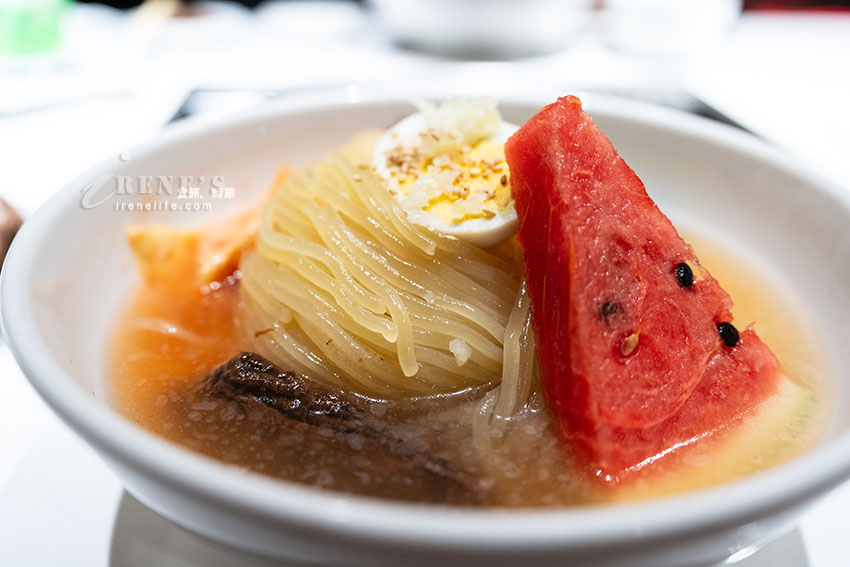 延伸閱讀：盛岡必吃美食，冷麵配燒肉！盛岡車站前人氣超夯餐廳，從二樓一路排到一樓人行道