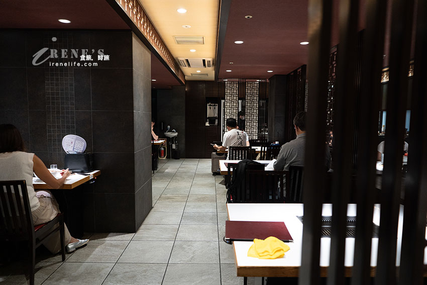 盛岡必吃美食,冷麵配燒肉!盛岡車站前人氣超夯餐廳,從二樓一路排到一樓人行道 盛岡必吃美食,冷麵配燒肉!盛岡車站前人氣超夯餐廳,從二樓一路排到一樓人行道