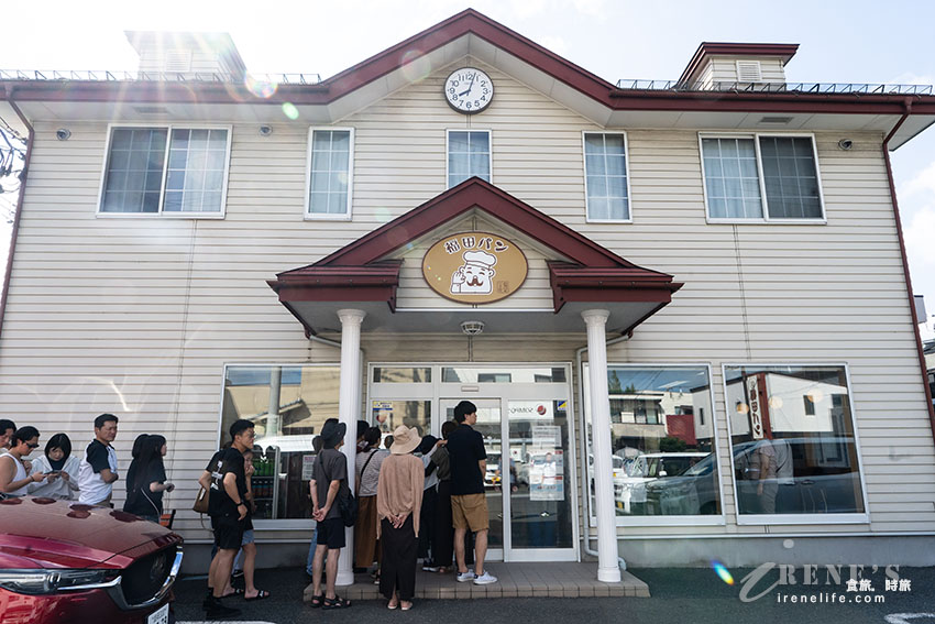 盛岡人最愛的在地麵包店,長型餐包夾入沉甸甸的內餡,多達數十種口味讓人點餐超猶豫 盛岡人最愛的在地麵包店,長型餐包夾入沉甸甸的內餡,多達數十種口味讓人點餐超猶豫