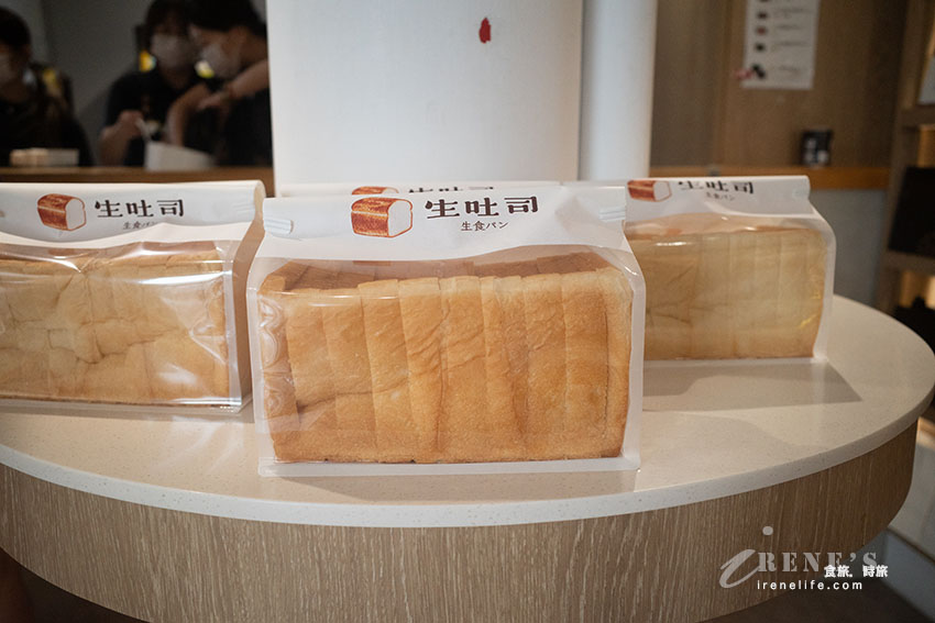 南投埔里18度C生吐司在大甲鎮瀾宮也買得到囉！阿薩姆奶酥醬茶香縈繞有特色