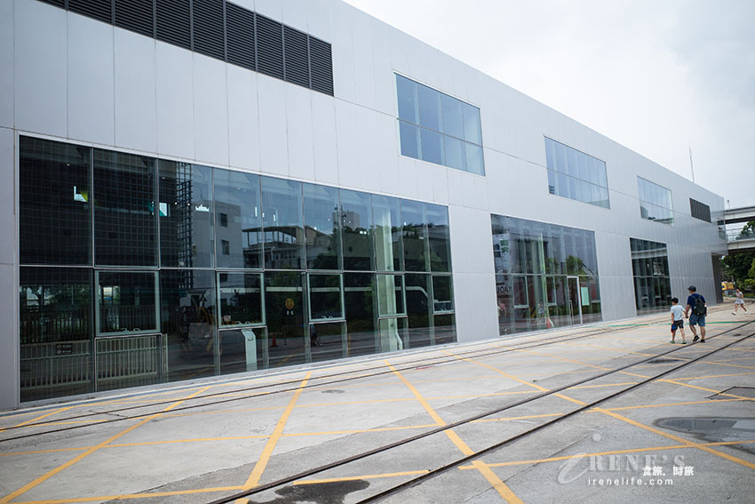 苗栗火車頭與貓咪相結合,壯觀的鐵道文物展示館,還可以搭小火車遊園區 苗栗火車頭與貓咪相結合,壯觀的鐵道文物展示館,還可以搭小火車遊園區