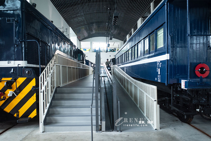 苗栗火車頭與貓咪相結合,壯觀的鐵道文物展示館,還可以搭小火車遊園區 苗栗火車頭與貓咪相結合,壯觀的鐵道文物展示館,還可以搭小火車遊園區