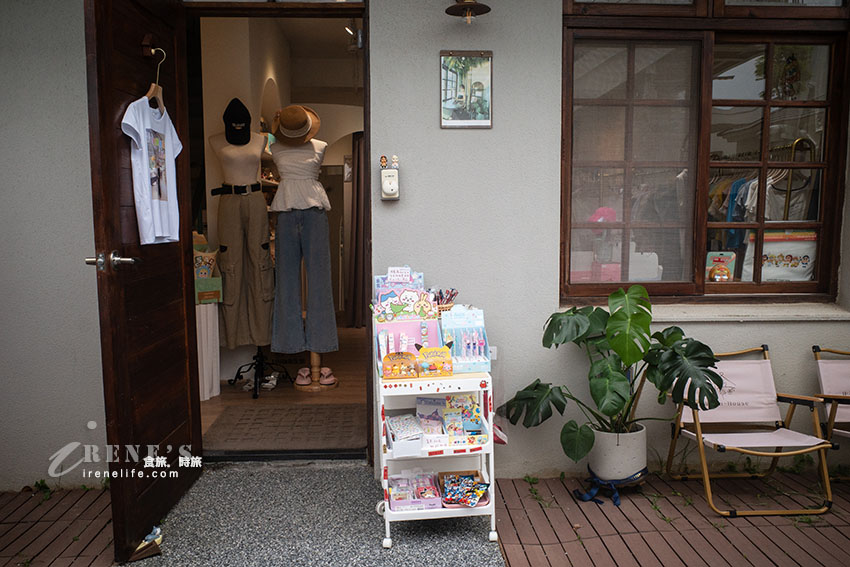 苗栗火車頭與貓咪相結合,壯觀的鐵道文物展示館,還可以搭小火車遊園區 苗栗火車頭與貓咪相結合,壯觀的鐵道文物展示館,還可以搭小火車遊園區