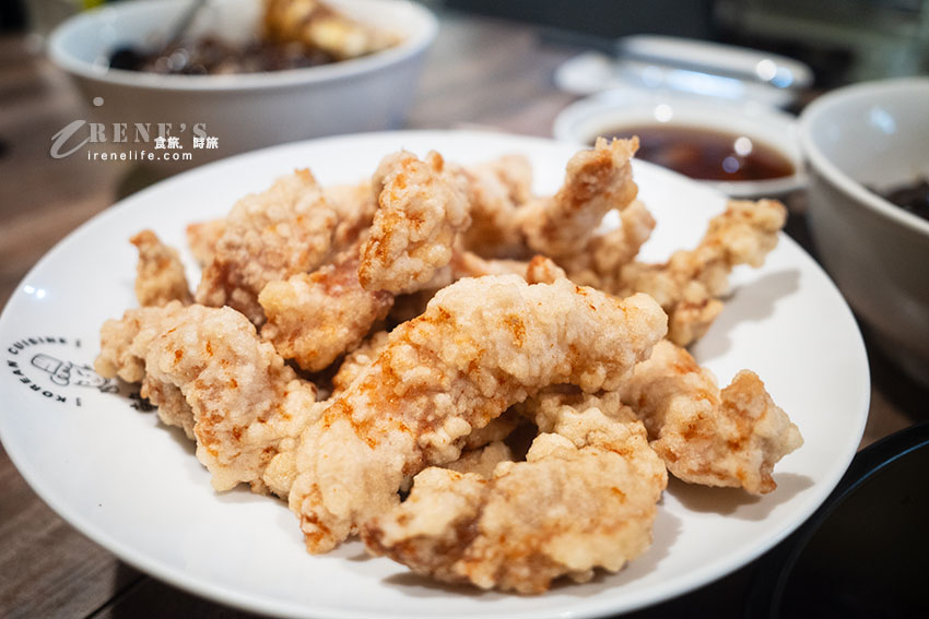 中山國中站超人氣韓式中華料理，份量十足飽到炸，半半麵一次能吃到炸醬麵跟炒碼麵