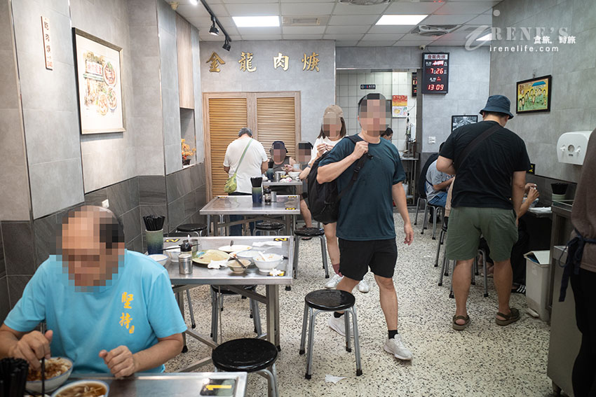 基隆三沙灣50年老店,500碗之一的在地美食,排隊人潮超誇張,才12點多豬腳就全售完 基隆三沙灣50年老店,500碗之一的在地美食,排隊人潮超誇張,才12點多豬腳就全售完