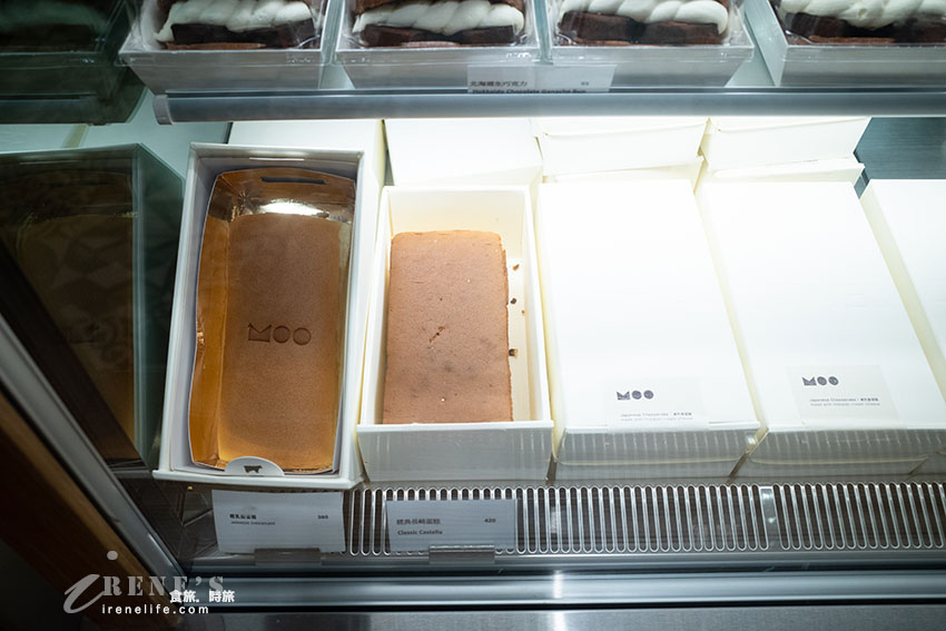 新光三越A11高質感麵包店,選用北海道以及台灣小農鮮乳、日本麵粉,楓糖香蔥可頌超炸餡 新光三越A11高質感麵包店,選用北海道以及台灣小農鮮乳、日本麵粉,楓糖香蔥可頌超炸餡