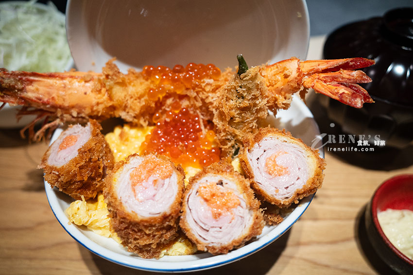 日本知名豬排丼品牌「かつ丼屋 勝急」台灣首店，台灣限定「海之味盛合豬排丼」僅賣到8月底 @Irene's 食旅．時旅