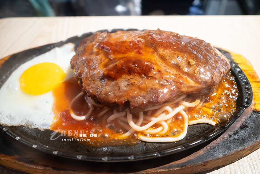 延伸閱讀：士林夜市平價牛排館，附酥皮濃湯、紅茶無限暢飲，點一排餐就能冰櫃自己挑一款冰品