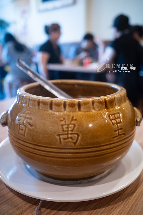 用親民的價格品嚐宜蘭在地特色小吃，人少也能方便享用，炒飯每日限量想吃請早