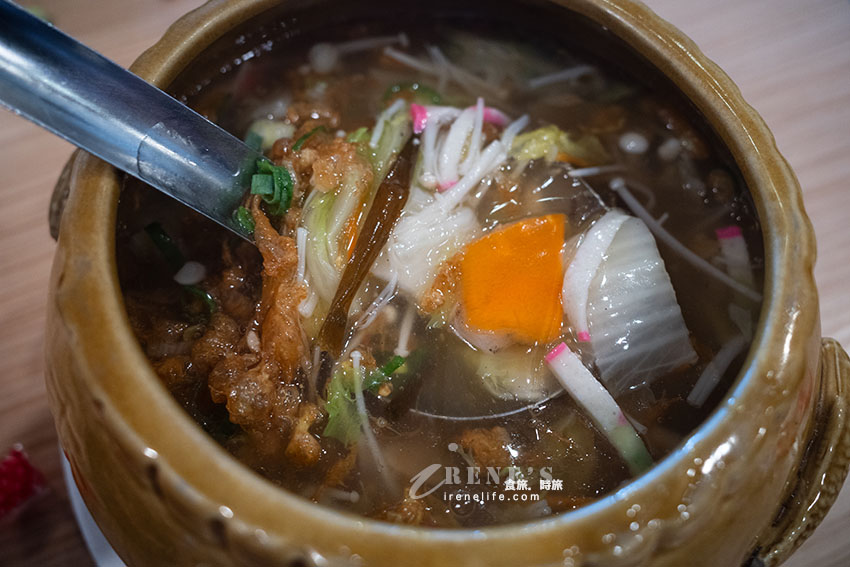 用親民的價格品嚐宜蘭在地特色小吃，人少也能方便享用，炒飯每日限量想吃請早 @Irene's 食旅．時旅