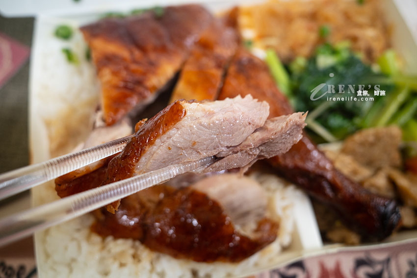還沒開門就開始排隊的台北人氣燒臘店，開業超過一甲子，鴨腿有夠讚，晚來買不到
